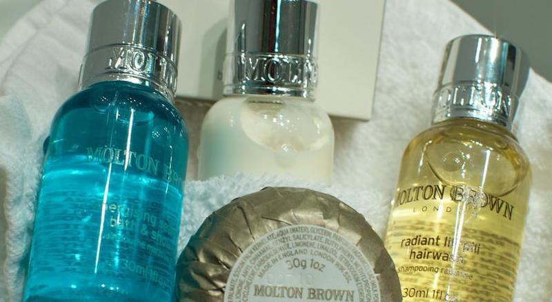 Middle Eight - Covent Garden - Preferred Hotels And Resorts London Exteriör bild Molton Brown products
